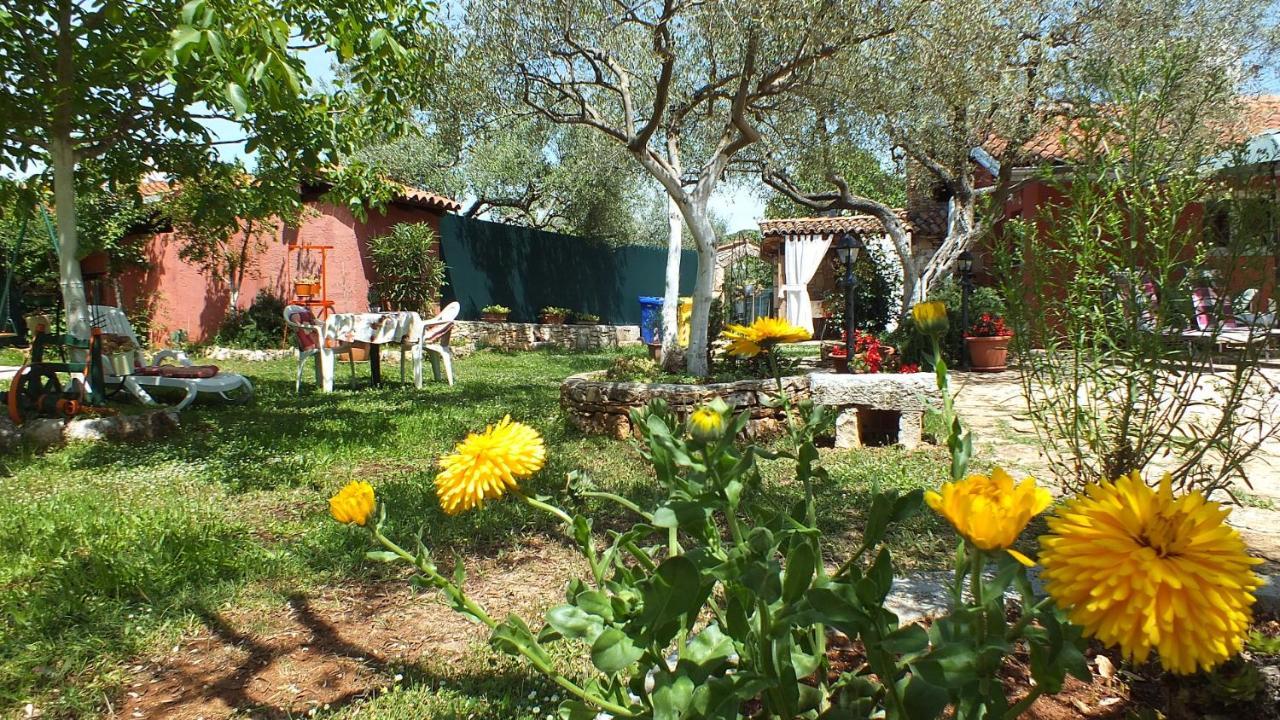 Casa Terren Grande Villa โรวีน ภายนอก รูปภาพ