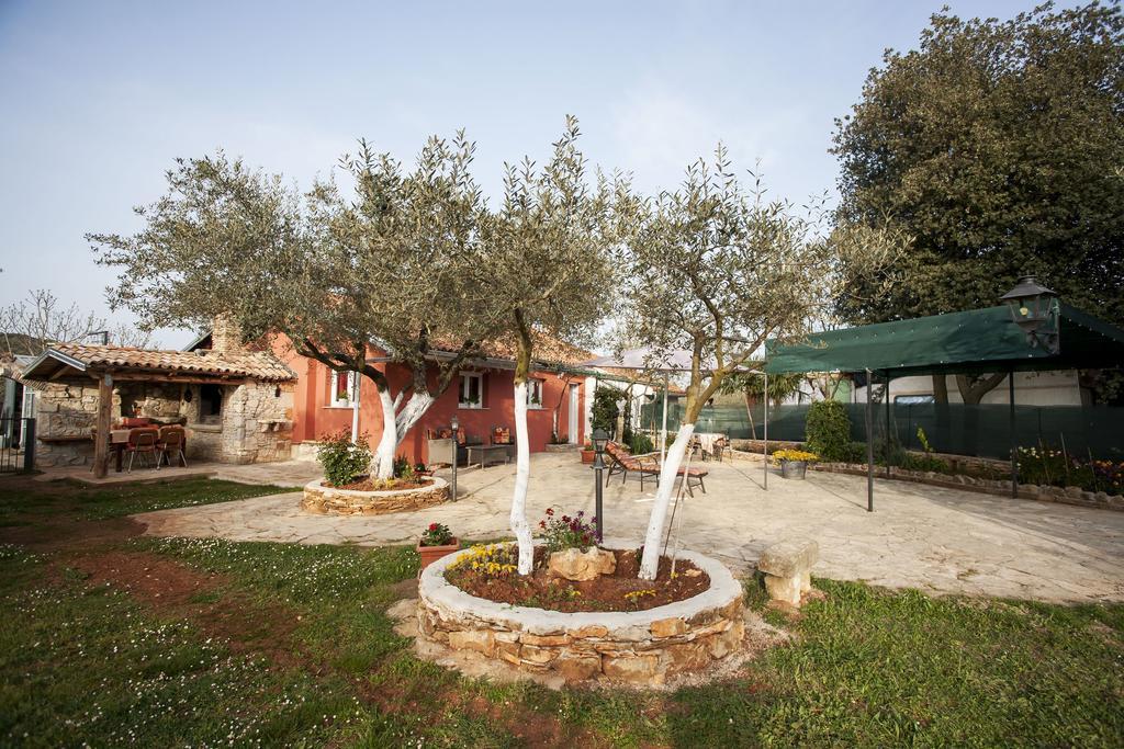 Casa Terren Grande Villa โรวีน ภายนอก รูปภาพ