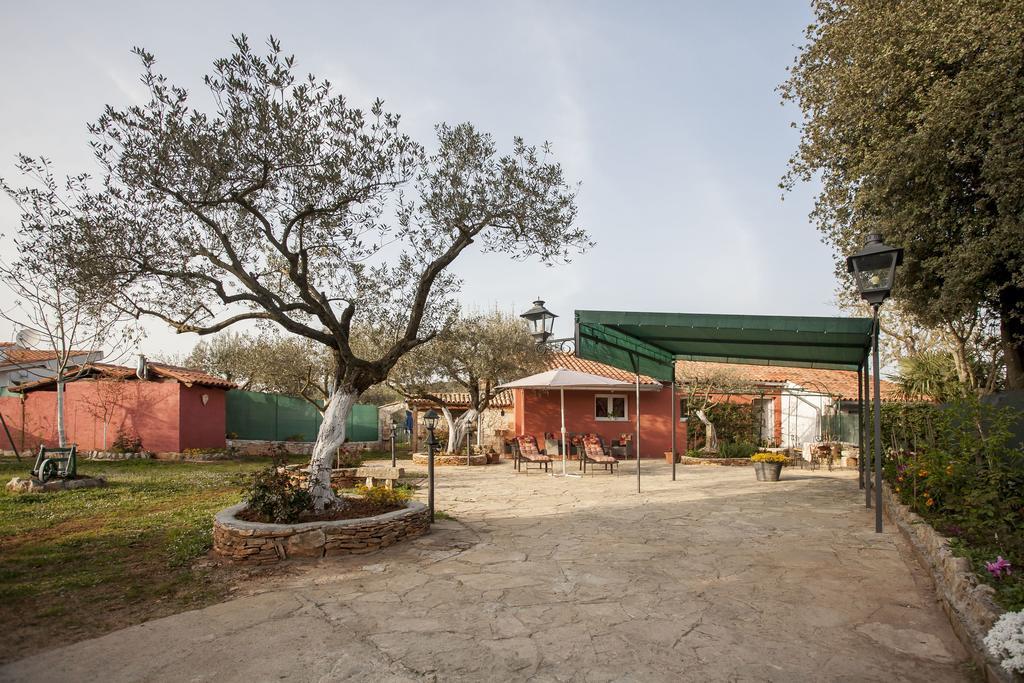 Casa Terren Grande Villa โรวีน ภายนอก รูปภาพ